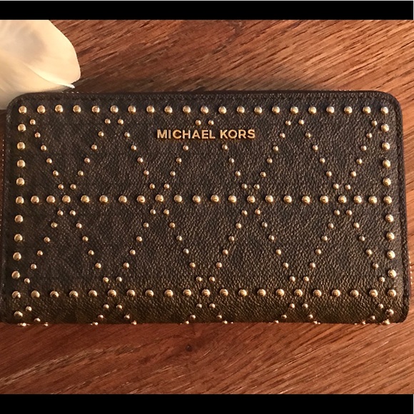 SOLD - Picture 2 of 6